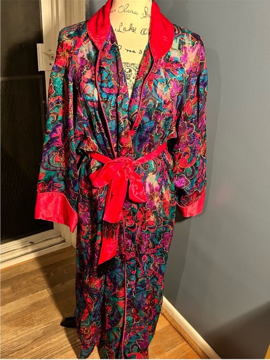 Victoria's Secret Other - VS Vibrant Multicolor Floral Satin Robe